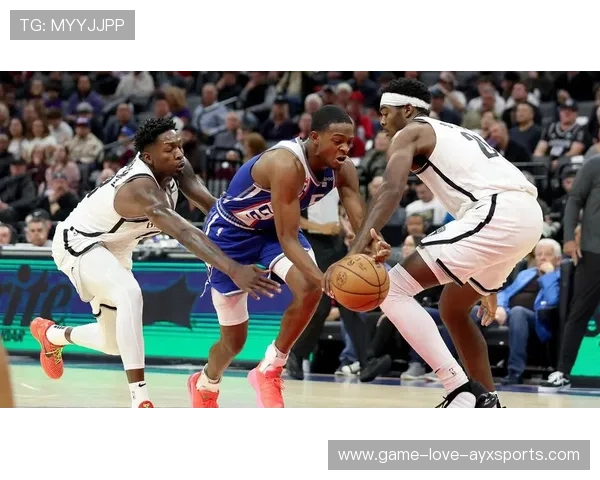 小波特低位转身上篮得手，篮网全队士气高涨