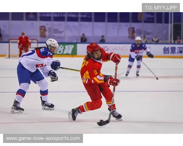 俄罗斯女冰挑战中国，亚洲女子冰球赛精彩对决上演，俄罗斯女子冰球队