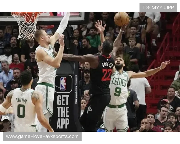 凯尔特人防守回合决定比赛走向,球员轮换见成效 凯尔特人防守回合决定比赛走向,球员轮换见成效