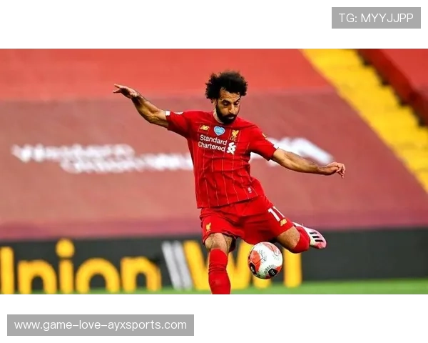 萨拉赫内切后标志性兜射远角，利物浦2比0锁定胜局